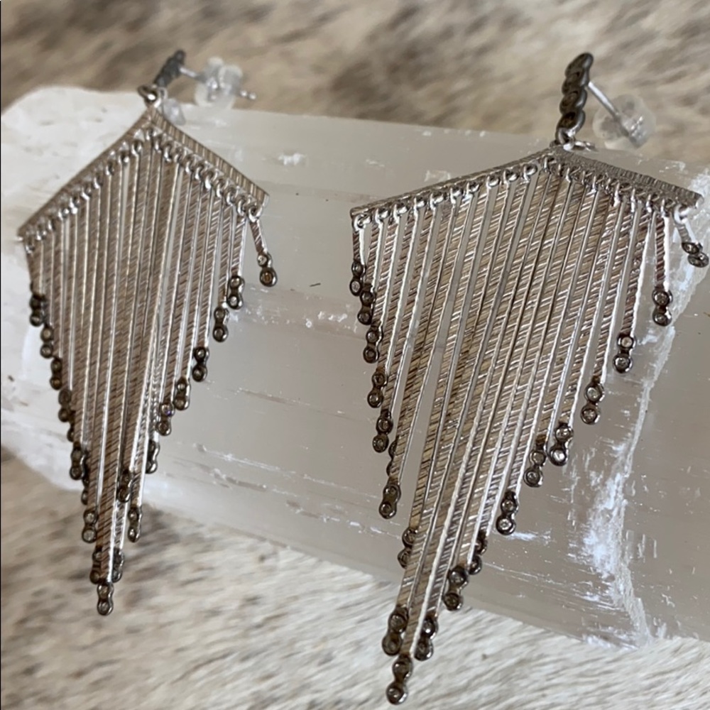 EARINGS - Picture 3 of 5